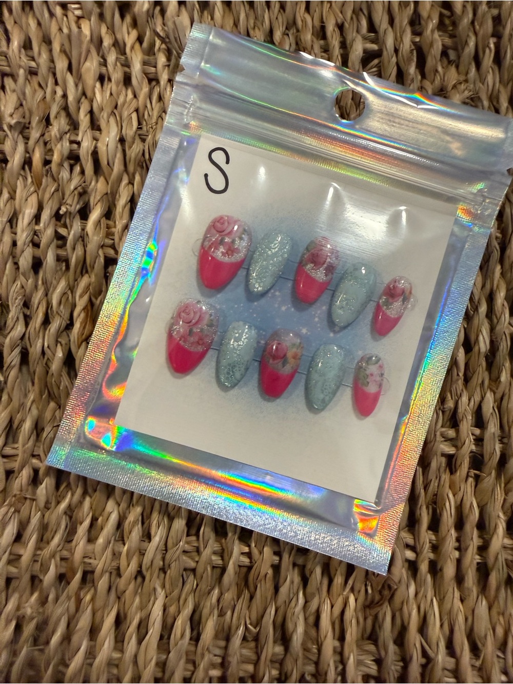 💙💕 Press-On Nail Set - Pink & Light Blue Floral Design